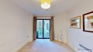 Bed 2- click for photo gallery